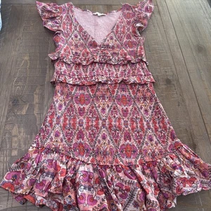 Olivaceous Pink V-Neck Ruffle Detail Mini Dress - Size Small - Picture 1 of 7