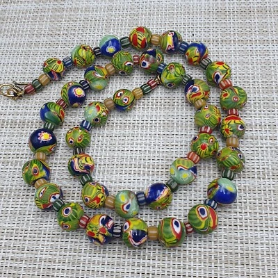 Hermoso collar de cuentas de vidrio estilo veneciano vintage ojos Gabri Foto 1 de 4