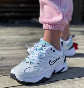 Nike M2K Tekno AO3108-013 scarpe da corsa donna tinta platino taglia 11 US - Foto 1 di 8