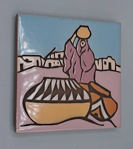 Vintage MAG MOR Kunst Kachel Untersetzer Untersetzer Südwestindianerin Keramik Adobe Fast neuwertig - Bild 1 von 6