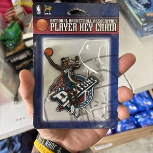 Vintage 2000 NBA Crown Pro Grant Hill Player Key Chain - Picture 1 of 5