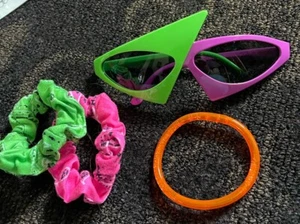 80’s NEON COSTUME ACCESSORIES GLASSES/BRACELET/SCRUNCHIES HALLOWEEN - Picture 1 of 2