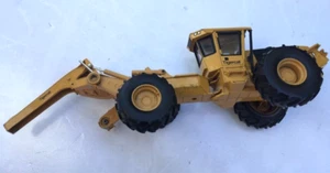 Tigercat 635D Skidder 7 Inch Diecast - 1/32 - Tractor Logger Miniature Figurine - Picture 1 of 13