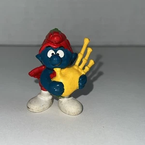 Smurfs 20105 Scottish Smurf Bagpipes Scotland Figurine Vintage Scot Toy Figure - Picture 1 of 3