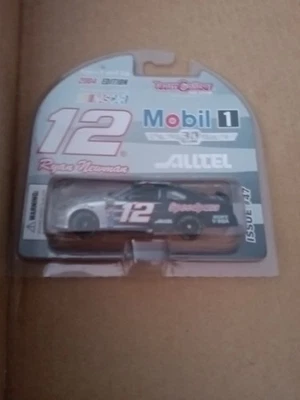 Ryan Newman #12 Alltel-2004 - выпуск #47 - TeamCaliber пит-стоп Mobil 1 - NASCAR - Изображение 1 из 3