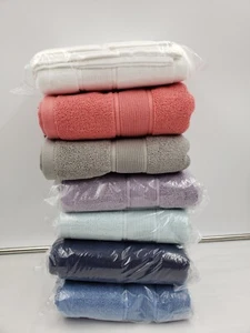 Lauren Ralph Lauren Sanders Antimicrobial Solid Tub Mat 22 W x 31 - Picture 1 of 18