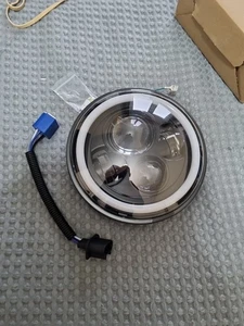 Universal 7" LED Motorrad Scheinwerfer Motorrad Fern-/Abblendlicht Frontscheinwerfer Licht - Bild 1 von 4