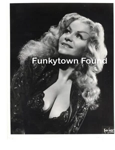 Vintage 8x10 Photograph Burlesque Sassy Holiday c.1960 Maurice Seymour Photo - Picture 1 of 1