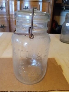 Atlas EZ Seal Qt Quart Canning Jar Bail Lid Clear Glass Vintage Collectible - Picture 1 of 3