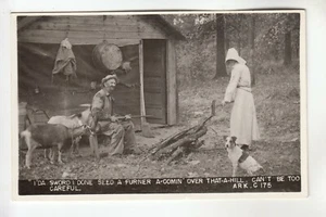 Bauer mit seiner Waffe & Ziegen in Arkansas AK - Bild 1 von 1