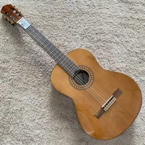 Guitarra clásica Hofner chapa de pino rojo 39 pulgadas - Imagen 1 de 13