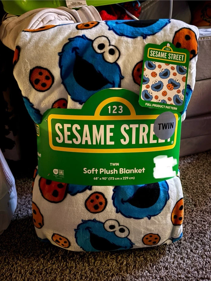 Sesame Street Cookie Monster Twin Size Plush Blanket 68”x90” Super Soft! - Image 1 of 2