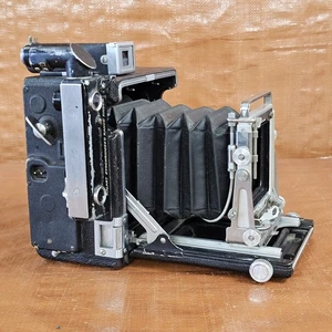 2 1/4 X 3 1/4 Speed Graphic BODY ONLY, With Viewfinder & Handle & More - Picture 1 of 13