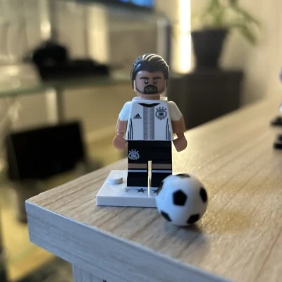 Lego Minifigures (6) Sami Khedira 71014 Germany DFB - Image 1 of 4