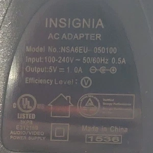 Insignia Adattatore AC 5V Nero NSA6EU-050100 - Foto 1 di 4