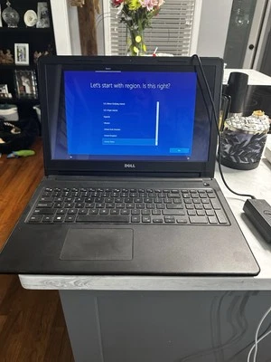 Dell Inspiron 15 Foto 1 de 3