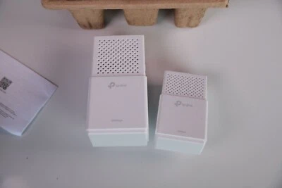 TP-Link TL-WPA7510 Kit AC750 Wi-Fi Range Extender  - Image 1 of 4
