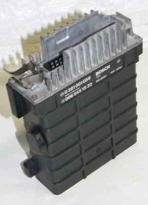 *Módulo caja cerebral computadora motor Bosch Mercedes Benz W201 W124 190E 300D SDL TD Foto 1 de 4