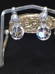 "Pendientes colgantes con clip vintage redondos facetados de cristal plateado de 1 1/2" - Imagen 1 de 6
