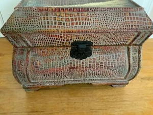 Faux reptile embossed Leather & Wood Vintage chest palms 16x12x13 - Picture 1 of 14