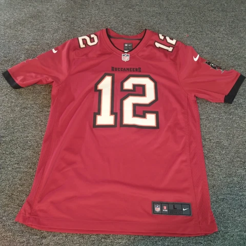 Tom Brady Jersey Mens Large Red Short Sleeve Tampa Bay Buccaneers Mesh NFL Nike Cover