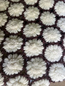 Vtg 3D Granny Daisy Chain Afghan Handmade Crochet Throw Blanket 83x55” - Picture 1 of 5