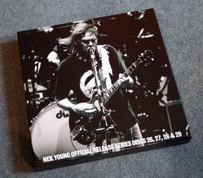 Neil Young Official Release Series Discs 26, 27, 28 & 29 - LEER-BOX! - Bild 1 von 2