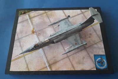 F-104 Starfighter diorama base 1/72 A.M.I. 36° stormo ( cm. 28x21x1 ) - Immagine 1 di 3