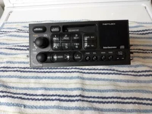 CHEVROLET  GMC AM/FM Cassette 1995 96 97 98 99 2000 2001 2002 - Picture 1 of 6