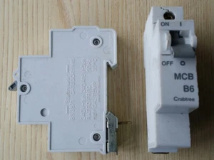 Crabtree Old Plug In Starbreaker MCB Breaker 6A 10A 16A 20A 32A 40A 50A 63A 6KA - Imagen 1 de 6