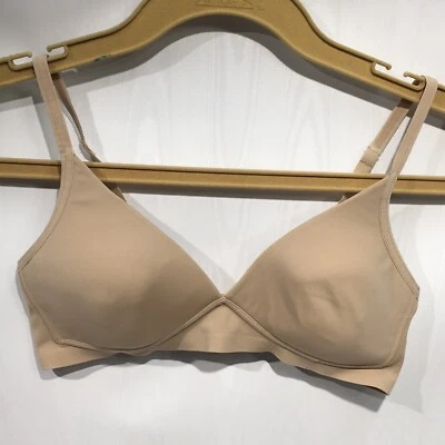 Bestform Sujetador Beige Inalámbrico 36B Copa Suave Camiseta Acolchada Mujer Foto 1 de 4