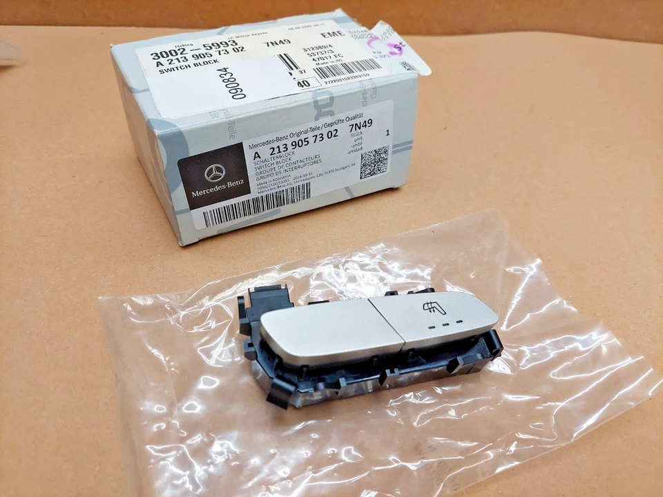 Mercedes W213 Front Left Seat Heated Switch A21390573027N49 2016-2020 Genuine - Image 1 of 4