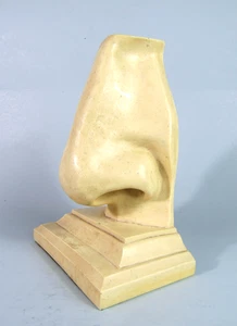 VINTAGE POP ART BIG NOSE BOOKEND Resin Sculpture C2C Designs - Picture 1 of 11