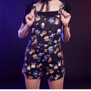 Hello Kitty and Friends Halloween Scuba Shortalls Overalls Size Small - Picture 1 of 2