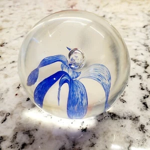 Glass paperweight moonflower blue Round Art Ball bubbles pearl pistil floral - Picture 1 of 4