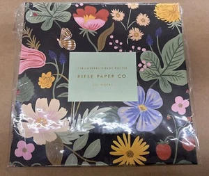 Rifle Paper Co. Puzzle 500 Piezas 15” X 21” Campos de Fresa Mariposas NUEVO - Imagen 1 de 3