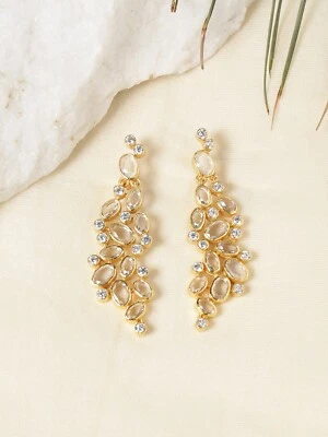 Pendientes art deco en cuarzo cristal. Pendientes chapados en oro para mujer. Foto 1 de 3