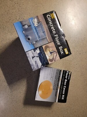 Caja de piso de concreto redonda Hubbell Raco 5511/más cubierta de salida de latón Foto 1 de 4