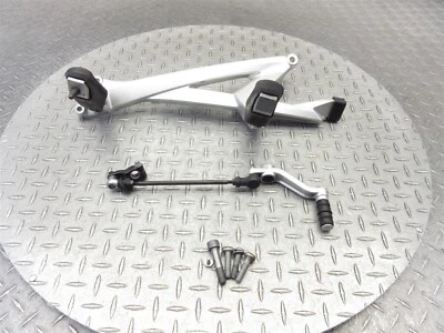 BMW K1200GT 2008 06-08 Juego trasero izquierdo palanca de cambios palanca de cambios soporte de reposapiés Foto 1 de 4