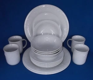 ONEIDA Kitchen HOLIDAY VISIONS Christmas White Embossed 15 Pcs Plates Bowls Mugs - Picture 1 of 8