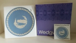 Wedgwood Jasperware - Piatto Natale 1979 (Buckingham Palace) (con scatola) - Foto 1 di 1
