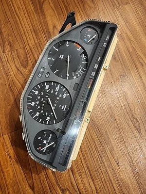 BMW E30 OEM Gauge Cluster  325e M20b27 - Image 1 of 4