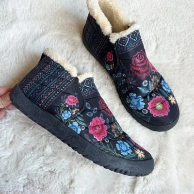 YES WE VIBE Botas Boho Acolchadas Punto Floral Piel Sintética Talla 8.5W Foto 1 de 4