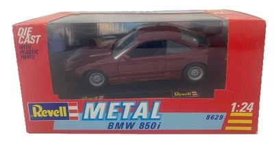 Coche modelo Revell escala 1:24 BMW 850i Burgandy diecast 8629 1990 soporte y en caja Foto 1 de 4