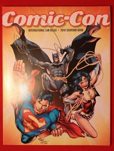 Libro de recuerdos internacional SDCC 2010 DC Comics Batman Superman 75 años 1935 - Imagen 1 de 8