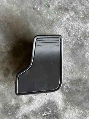 Hyundai Genesis Coupe 左桨变速器 — 第 1/2 张图片