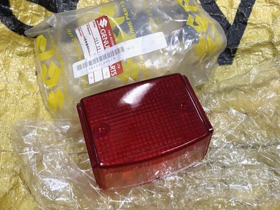 Lámpara trasera lente Suzuki AE50 DR125 FA50 FS50 FZ50 OR50 TS100 TS125 TS185 TS250 NUEVA DE STOCK Foto 1 de 4