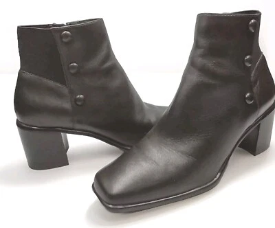 Nicole Dark Brown Boot Packard Leather side Button design/side zip- 6 M - Image 1 of 4