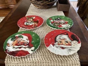 Mr. Christmas Nostalgic Christmas Lot of 4 - 8 1/4" Salad Dessert Plates - Picture 1 of 4