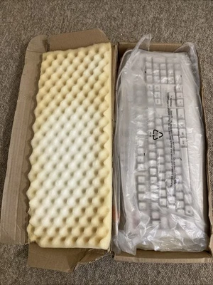 Brand New Compaq Presario PS/2 PC Computer Keyboard QWERTY Vintage Retro SK2700 - Image 1 of 4